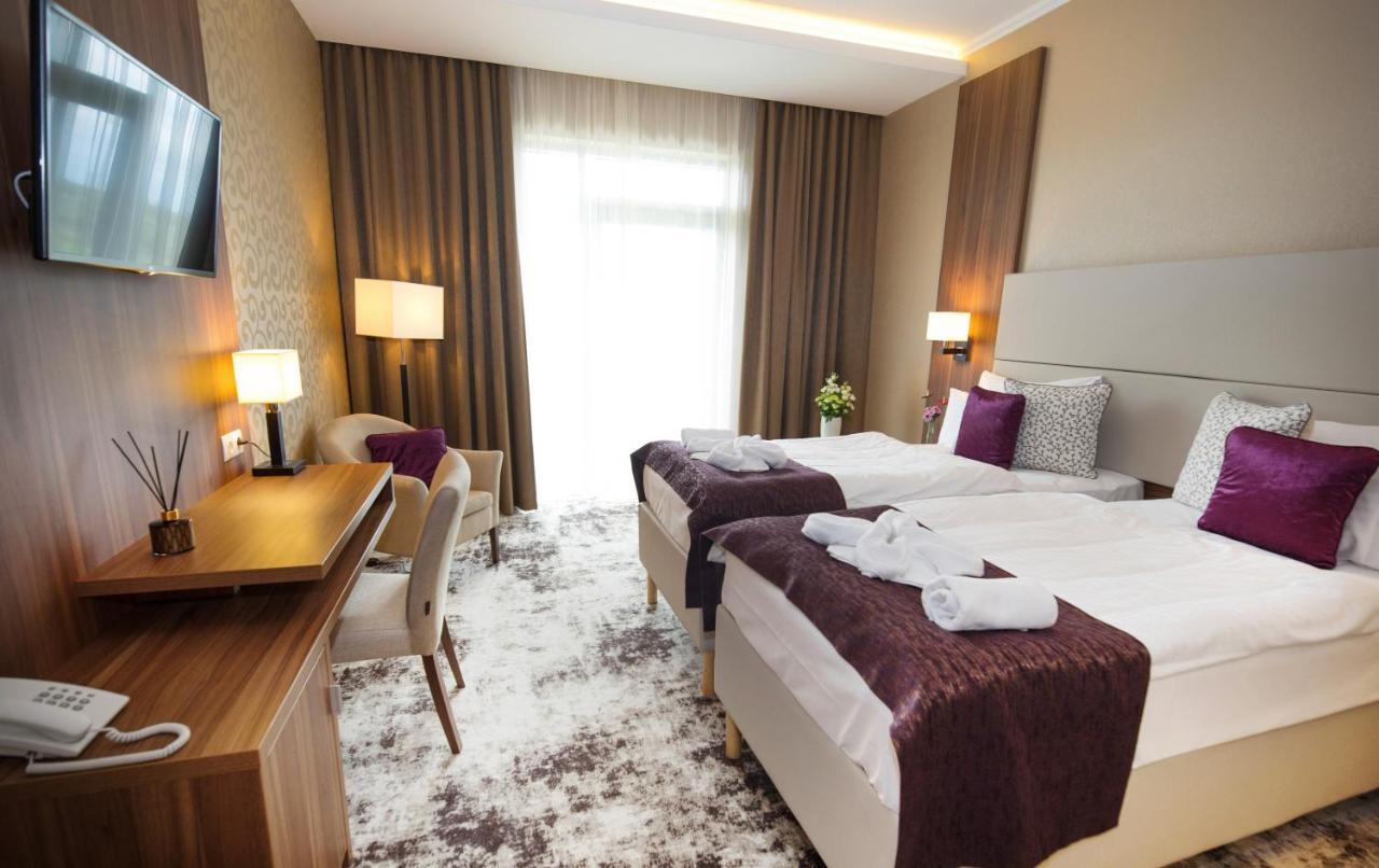Outlet Hotel Polgar Ngoại thất bức ảnh